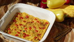 Запеченная полента с овощами