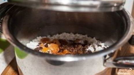 кутья из риса с изюмом