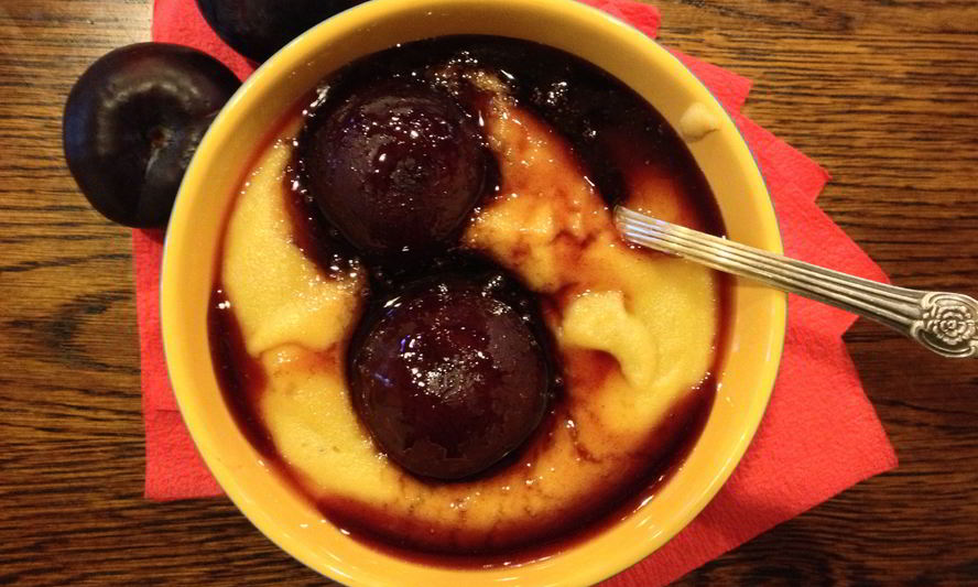 Рецепт персиковая манная каша с ломтиками сливы в сиропе