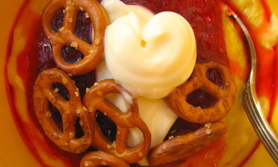 Рецепт тыквенная манная каша с ули из брусники и соленым претцелем