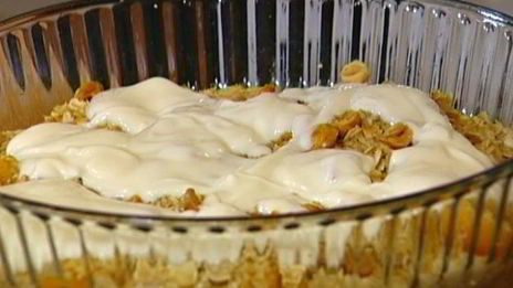 хрустящая овсянка с йогуртом, персиками и абрикосами