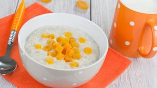 Овсяная каша с курагой