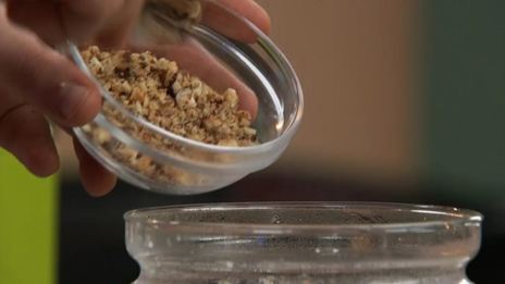 овсяная каша с морковью и орехами