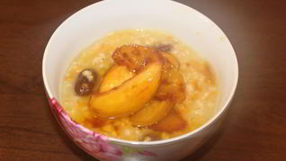 Овсяная каша с нектаринами