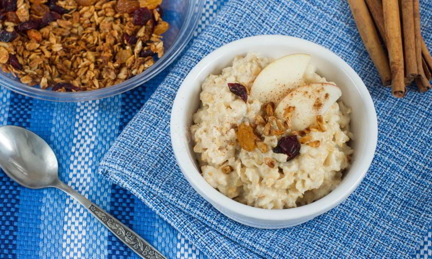 Рецепт овсяная каша с яблоком и корицей