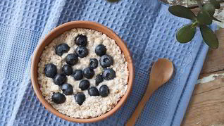 Овсяная каша в микроволновке