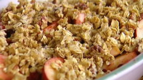 овсянка с яблоками, клюквой и орехами пекан