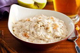 Овсянка с яблоками в мультиварке