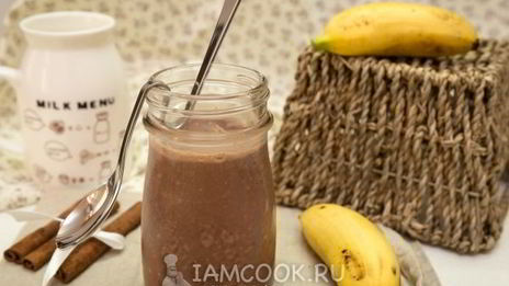 овсянка в банке с какао и бананом