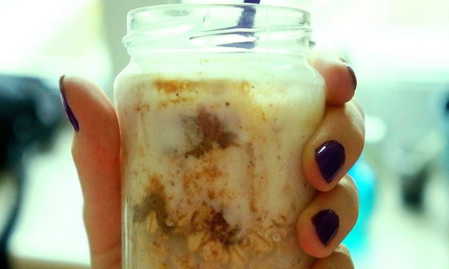 Рецепт овсянка в банке с яблоком и карамелью