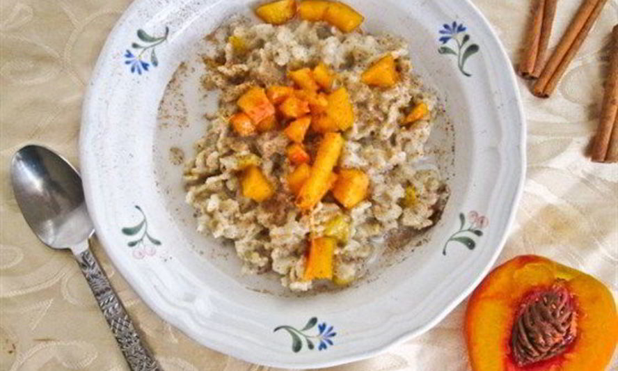 Рецепт сливочная овсяная каша с персиками