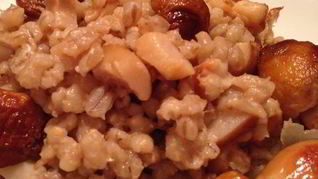 Перловка с белыми грибами