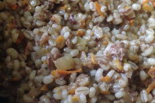 Перловка с тушенкой