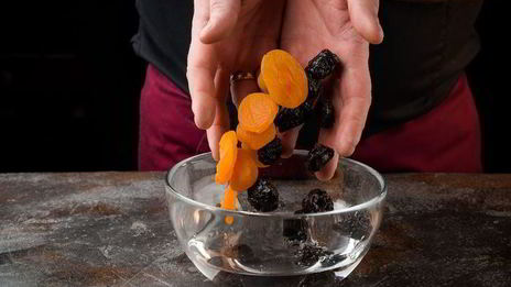 пшенная каша с сухофруктами