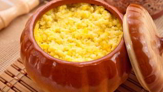 Пшенная каша с тыквой в горшочке