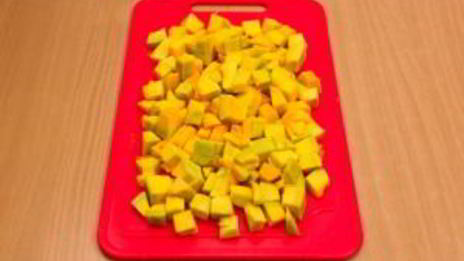 пшенная каша с тыквой в горшочке