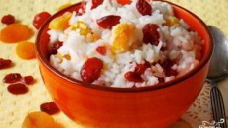 рисовая каша с сухофруктами