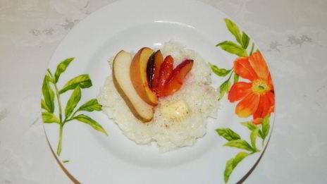 рисовая каша с запеченными фруктами