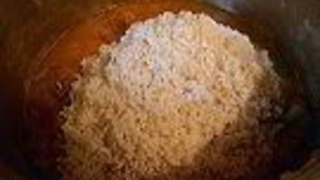 русская полевая рисовая каша с мясом