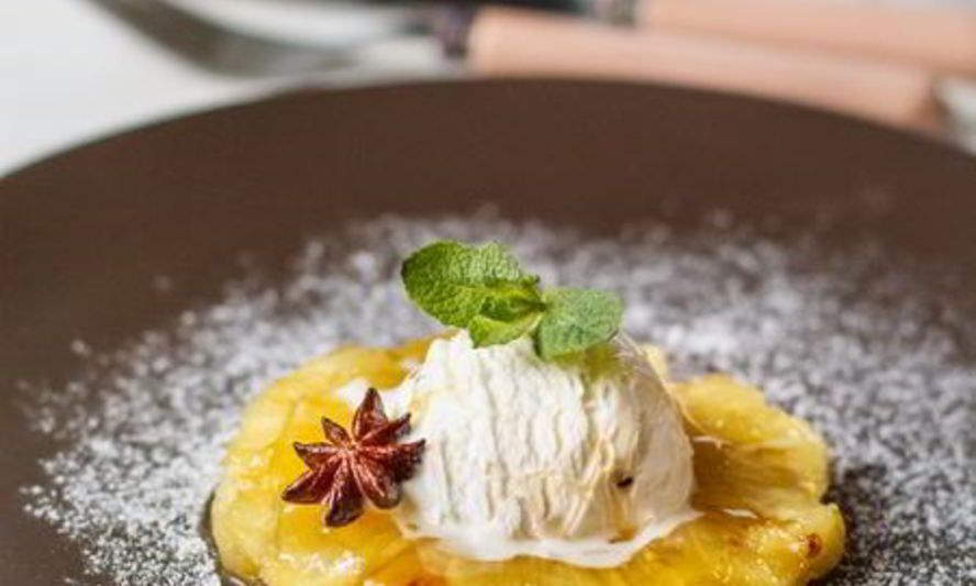 Рецепт ананас, жареный в пряном сиропе