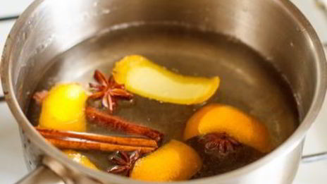 ананас, жареный в пряном сиропе