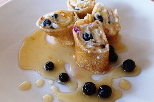 Блинчики Филадельфия с кленовым сиропом