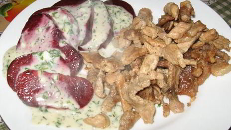 горячая свекла с пряным соусом