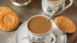 Кофе-чай — молочный чай с кофе из Гонконга