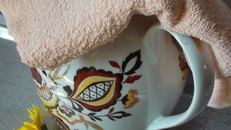 травяной чай с мелиссой и зверобоем