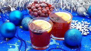 Клюквенный безалкогольный глинтвейн