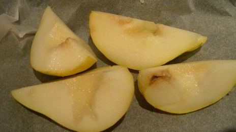 груши, запеченные в апельсиново-пряном сиропе