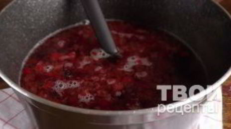 клюквенный кисель с мороженым