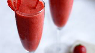 Клубничный коктейль