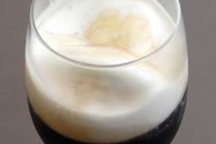 Кофе гляссе с мороженым и Ирландским ликером