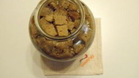 домашний квас из черного хлеба без дрожжей