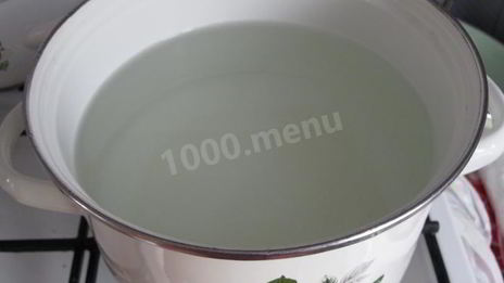 домашний простой окрошечный квас с изюмом