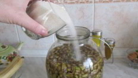 квас из банановой кожуры