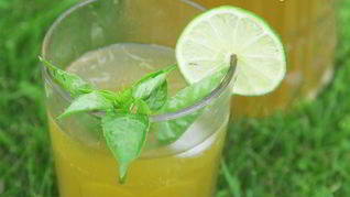 Базиликовый лимонад