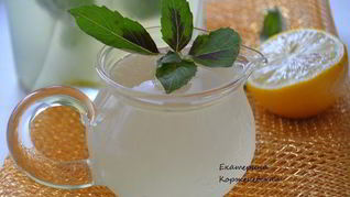 Лимонад с базиликом и душистым перцем