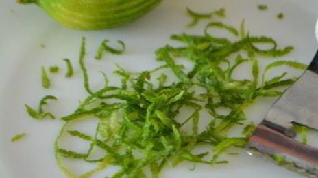 лимонад с базиликом и душистым перцем