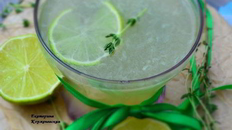 лимонад с тимьяном и лаймом