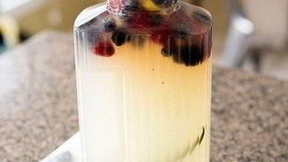 Ванильно-ягодный лимонад