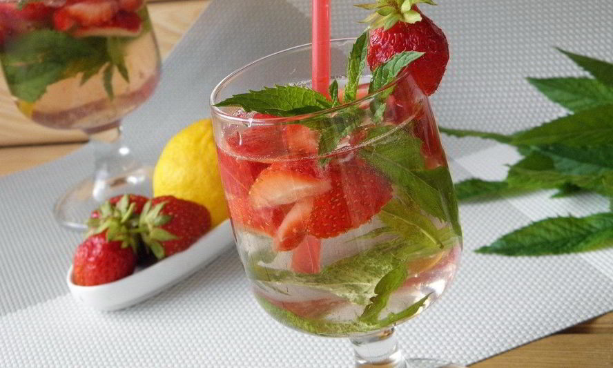 Рецепт клубничный мохито безалкогольный