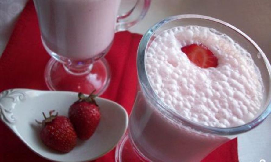 Рецепт молочный коктейль с клубникой