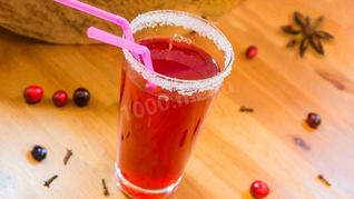 Клюквенный морс из свежих ягод