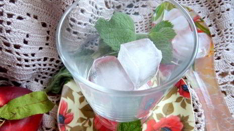 мятный напиток на сыворотке