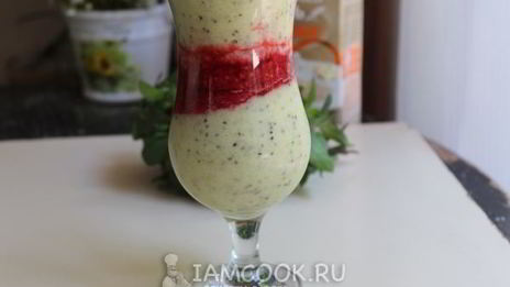 фруктовый смузи с семенами чиа