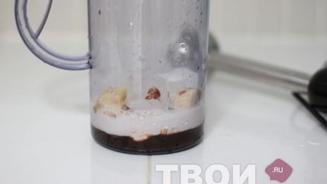 шоколадно-банановый смузи