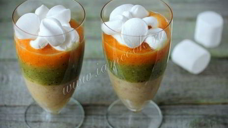 смузи-десерт с маршмэллоу