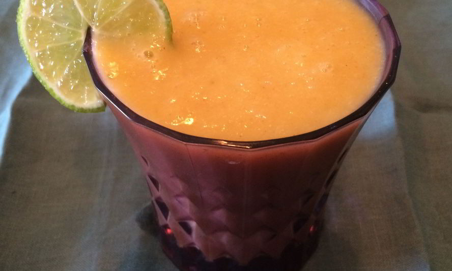 Рецепт смузи из манго и груши с гречневыми хлопьями